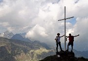 03 Alla croce del Pizzo Pradella (2626 m) con ...i Diavoli